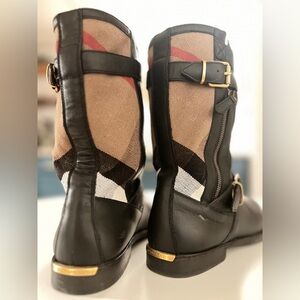SLIGHTLY USED Burberry Leather Black Boots with Classic Plaid- Womens Size 8
